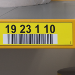 ONE2ID magazijnlabels met kleuren en barcode