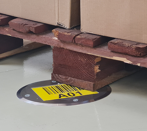 ONE2ID vloerframes magazijn bestand tegen schuivende pallets en reachtrucks